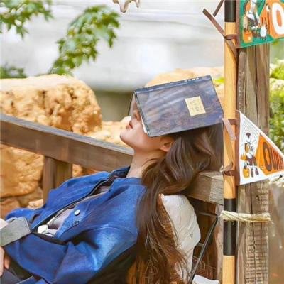 财富、年轻和美貌